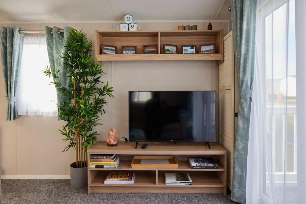 Nirvana Coastal Retreat Holiday Home Cayton Luaran gambar
